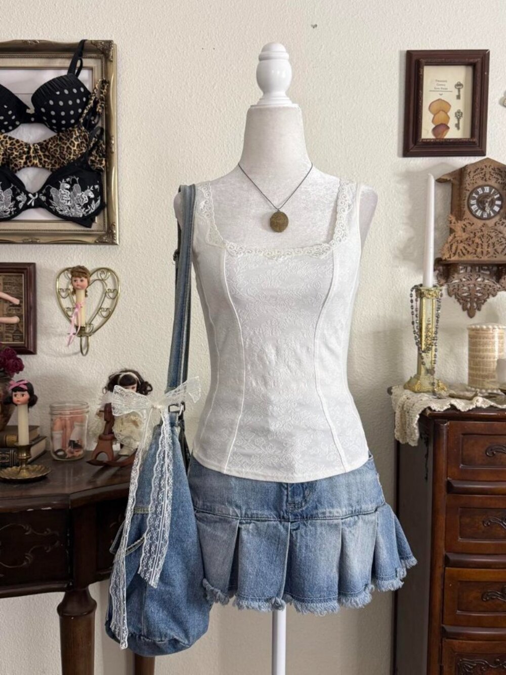 Y2k dainty fairy grunge coquette white floral print corset style top w lace trim
